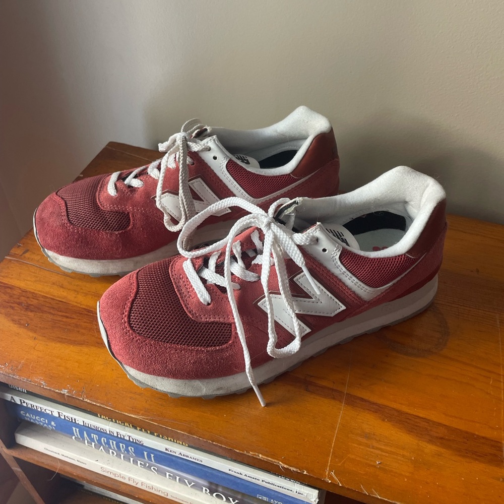 New balance 574 red and white size U.S. 7 men’s 8.5 women’s